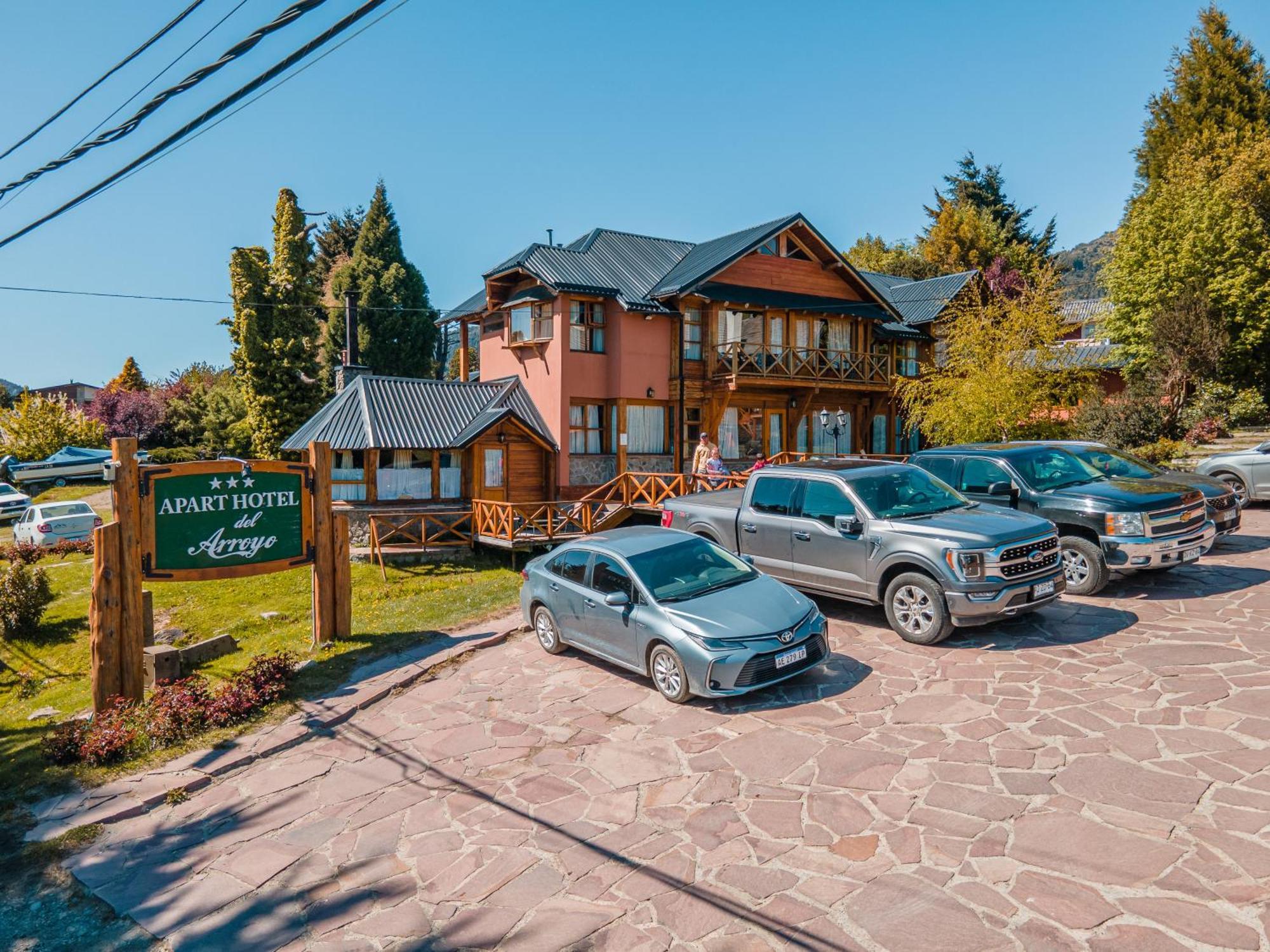 Apart Hotel Del Arroyo Сан-Карлос-де-Барілоче Екстер'єр фото